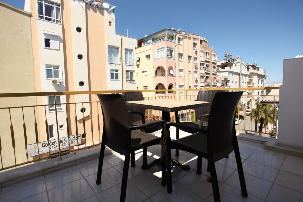 Golden Spark Aparthotel Antalya Exterior photo